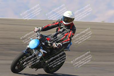 media/Nov-06-2023-Moto Forza (Mon) [[ce023d0744]]/4-Beginner Group/Session 2 (Bowl Tight Speed)/